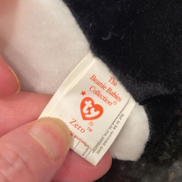 Ty Beanie Baby - Zero The Christmas Penguin (6in - Picture 8 of 9